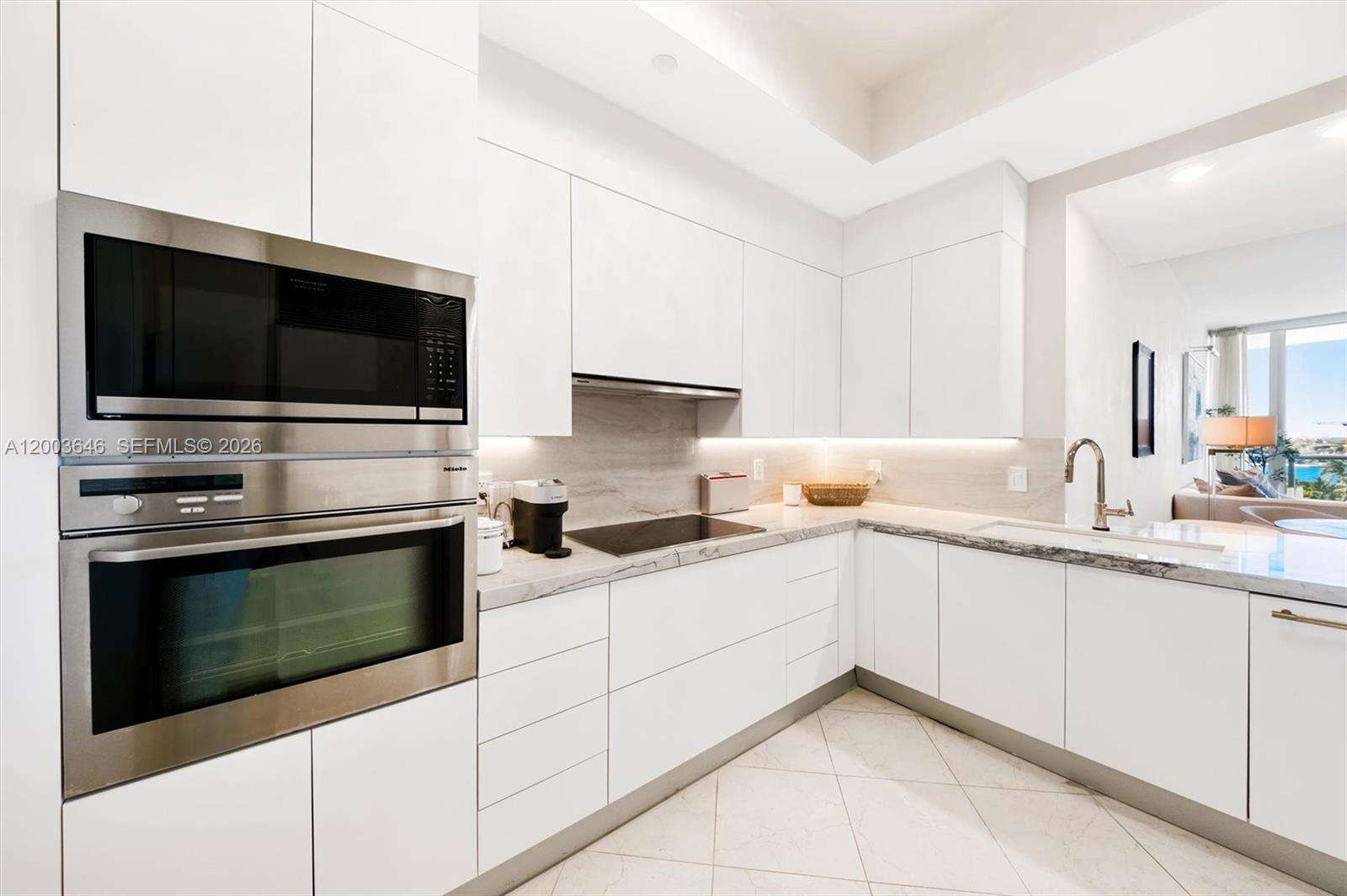 Continuum Unit #702 | Picture 11