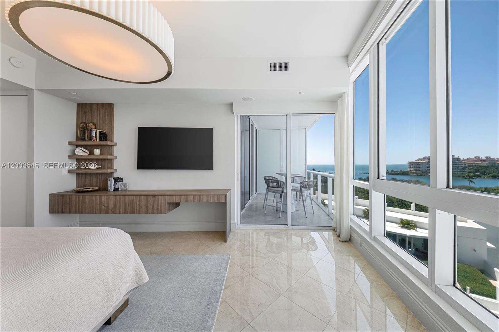 Continuum Unit #702 | Picture 15