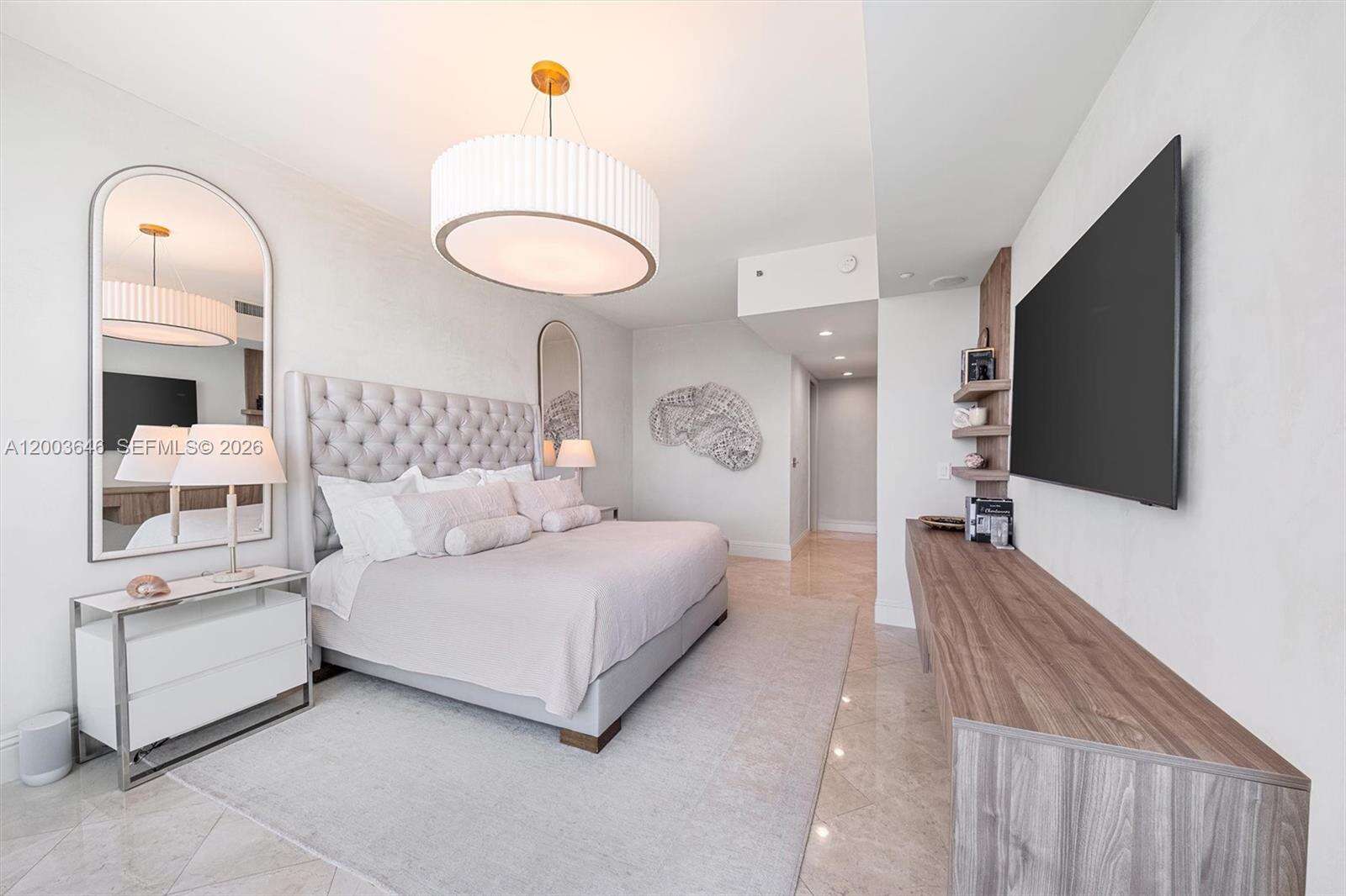 Continuum Unit #702 | Picture 19