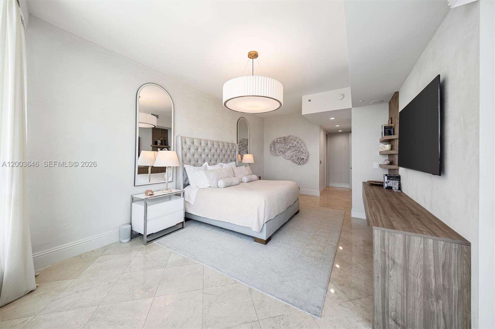 Continuum Unit #702 | Picture 20