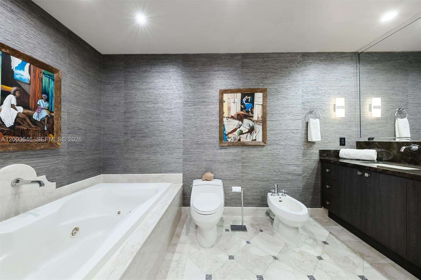 Continuum Unit #702 | Picture 23