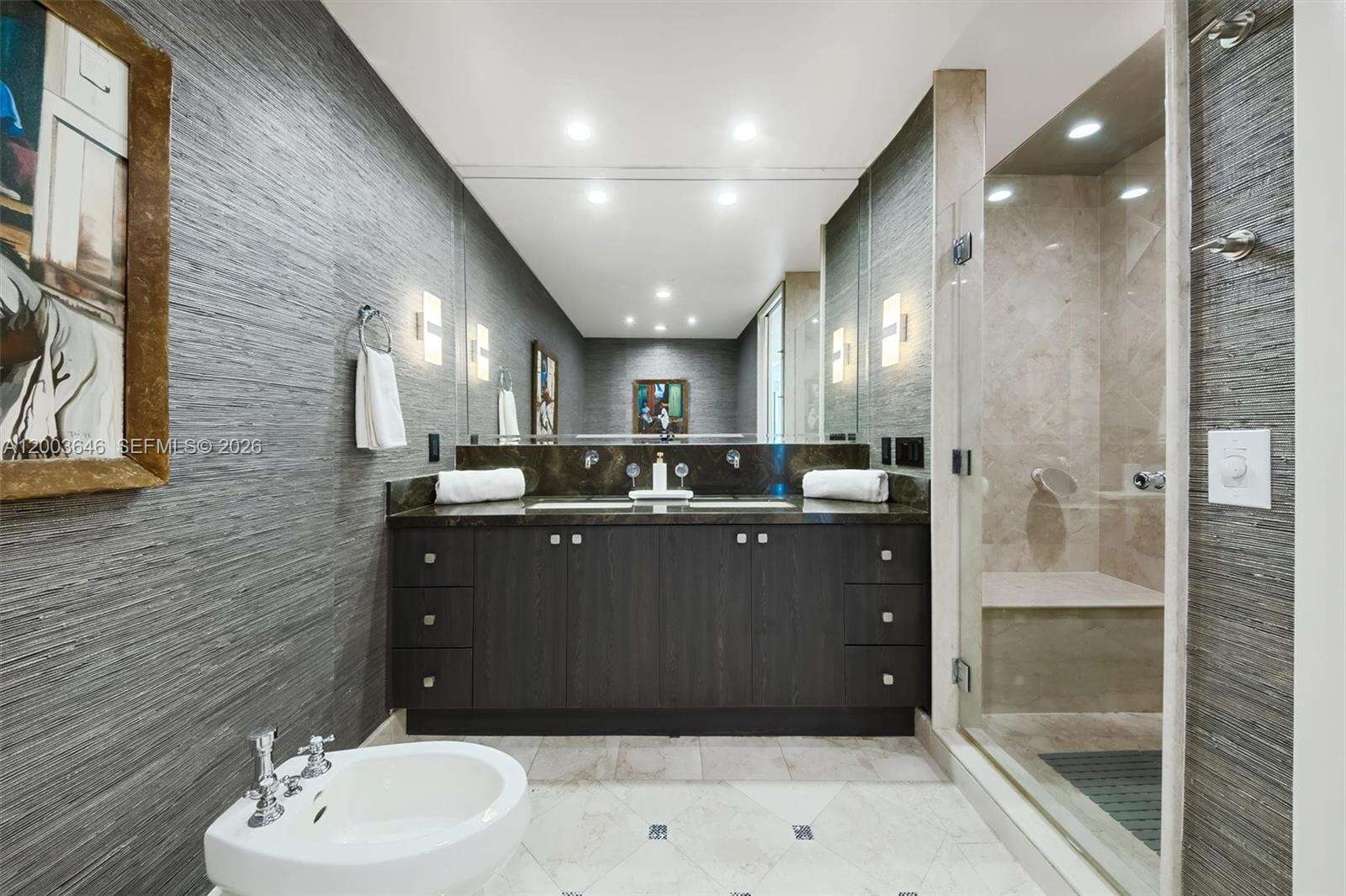 Continuum Unit #702 | Picture 24