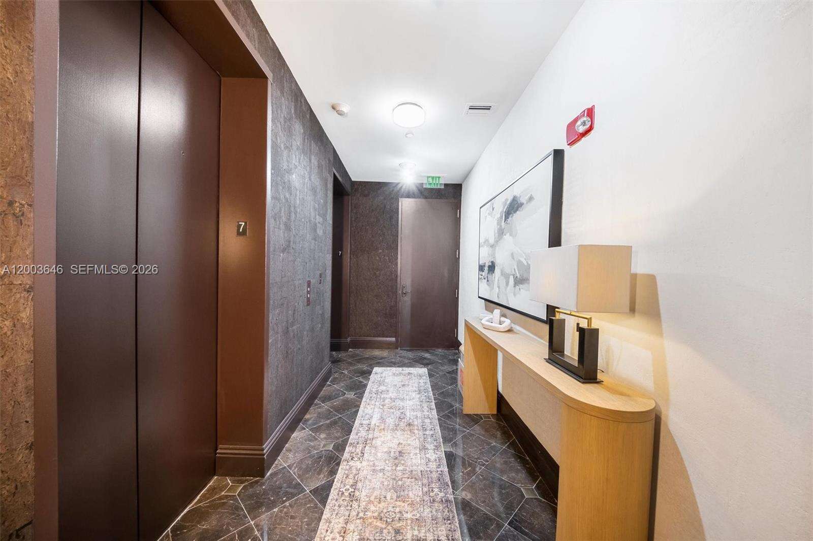 Continuum Unit #702 | Picture 28