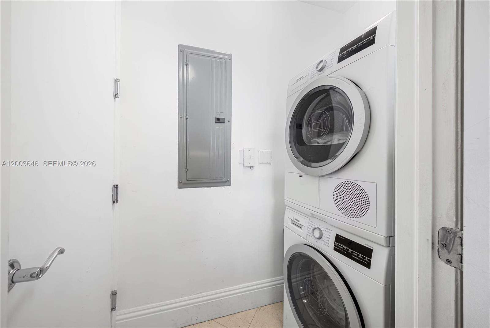 Continuum Unit #702 | Picture 29