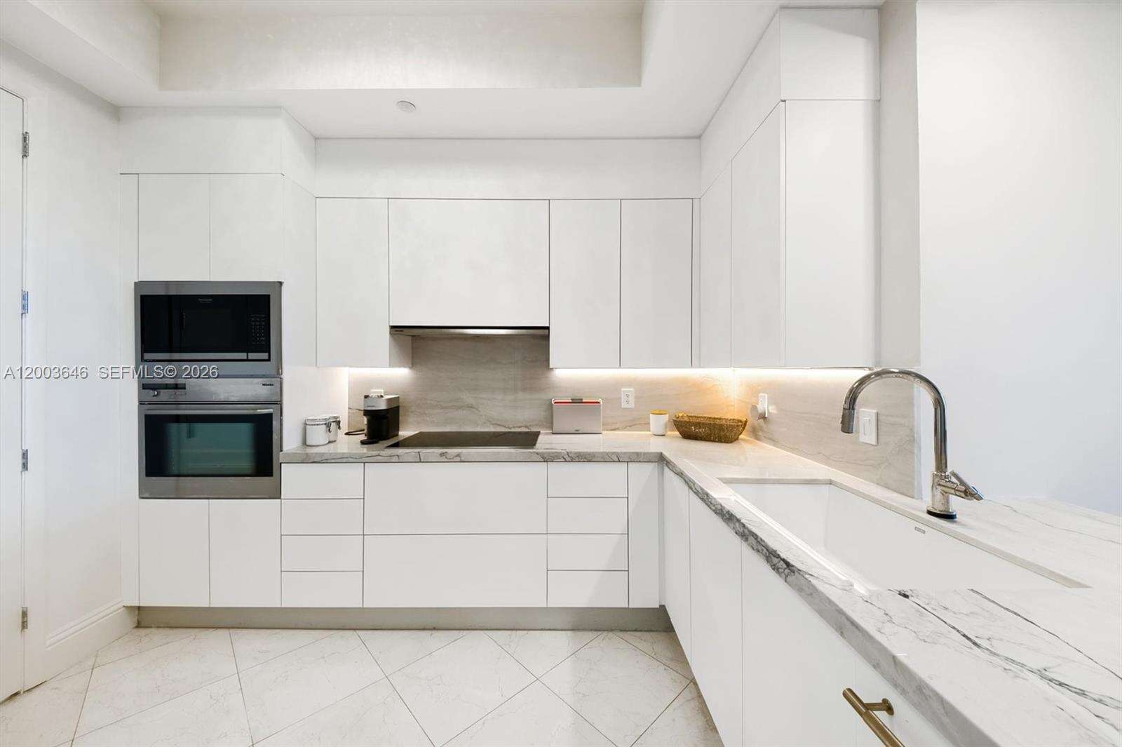 Continuum Unit #702 | Picture 9