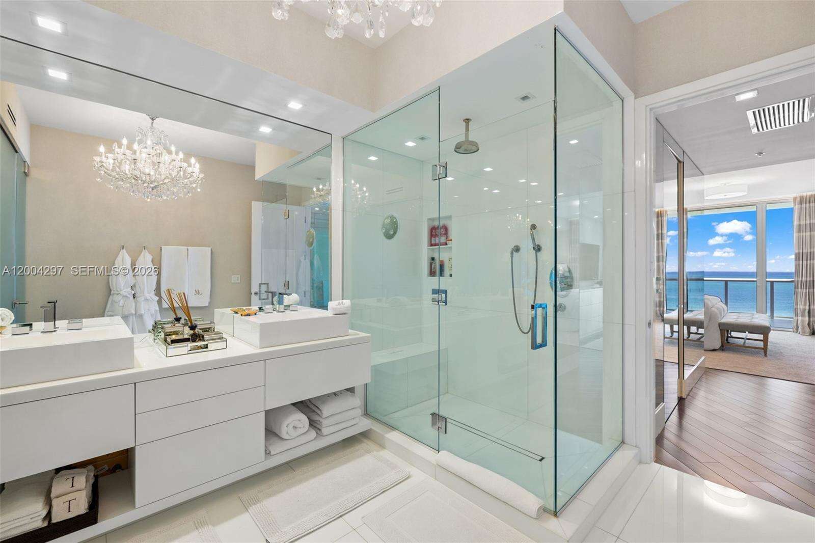 Continuum Unit #1502/03 | Picture 27