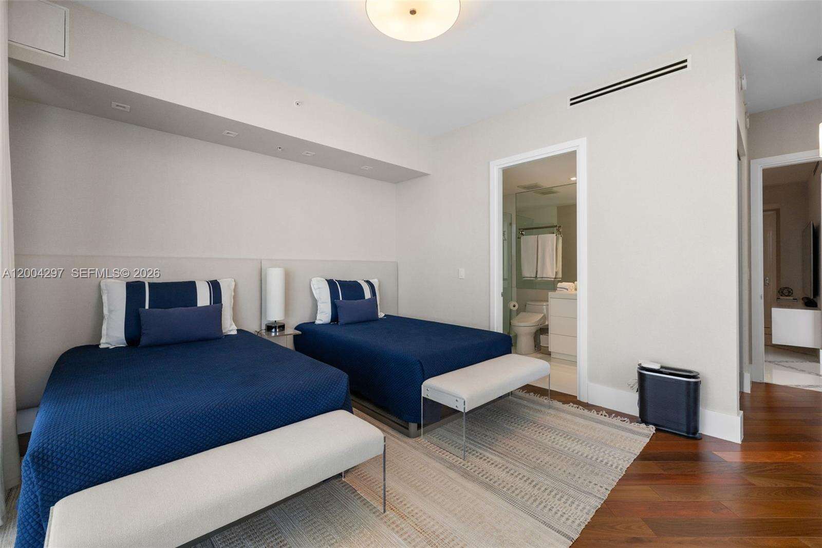 Continuum Unit #1502/03 | Picture 31