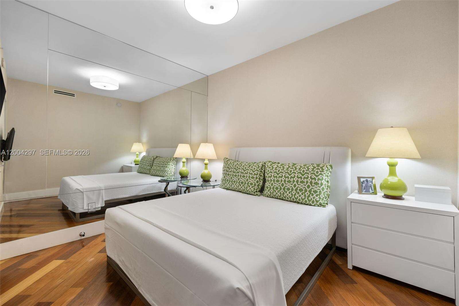 Continuum Unit #1502/03 | Picture 42