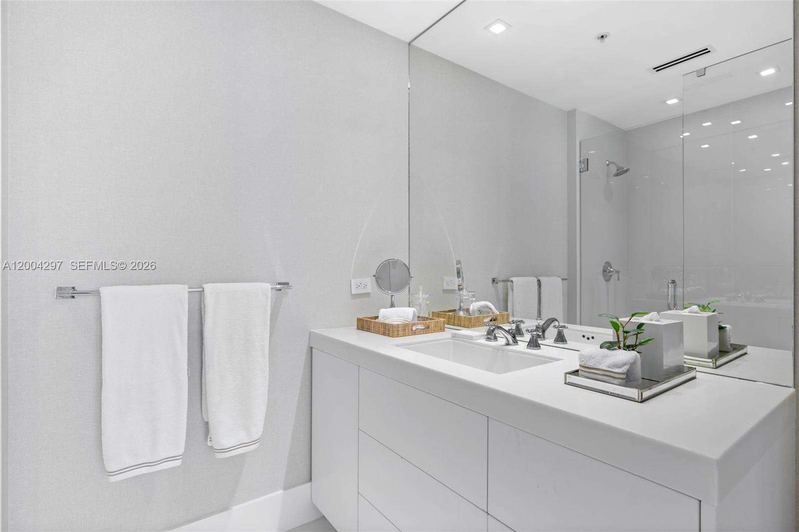 Continuum Unit #1502/03 | Picture 43