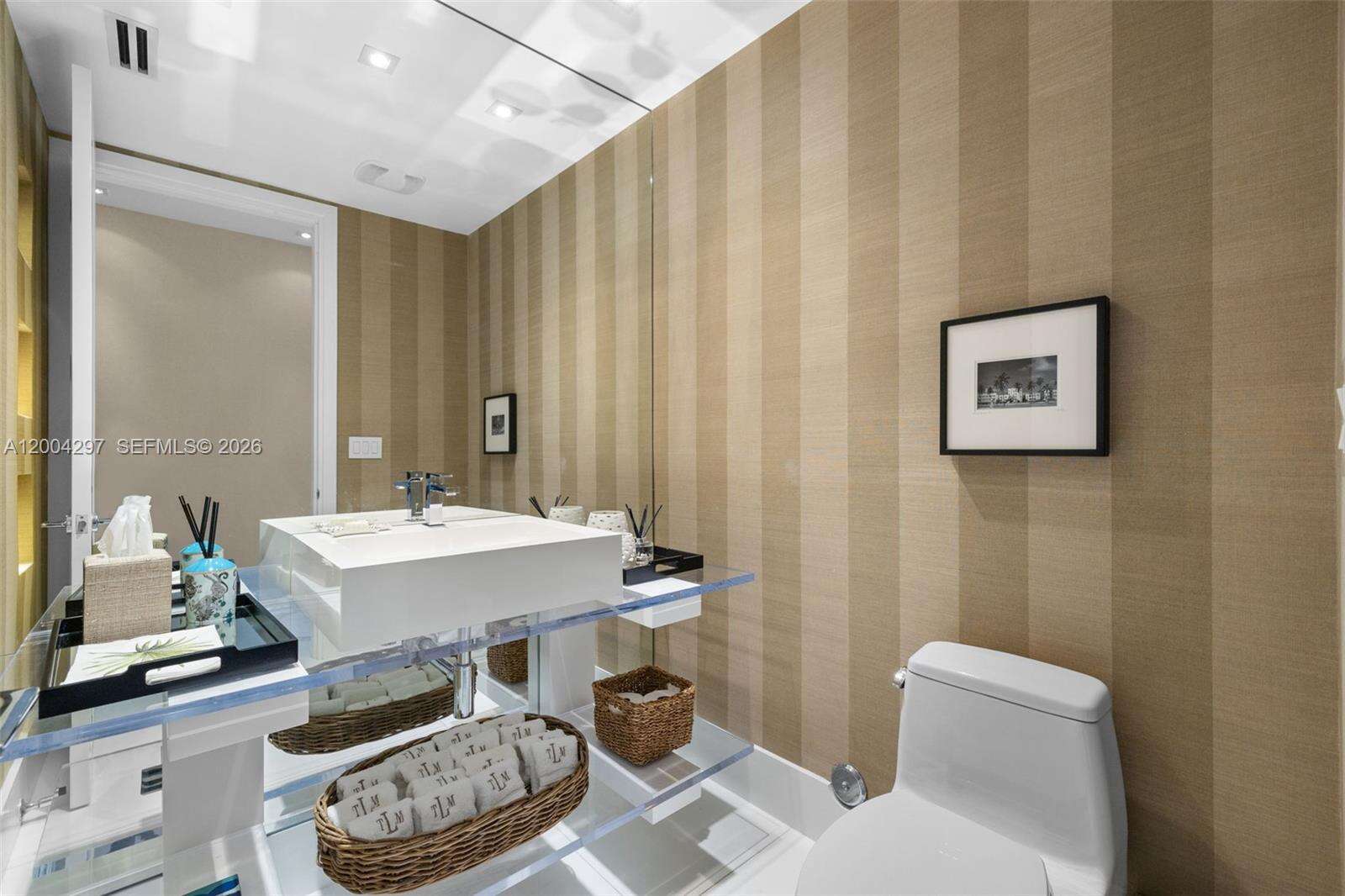 Continuum Unit #1502/03 | Picture 44