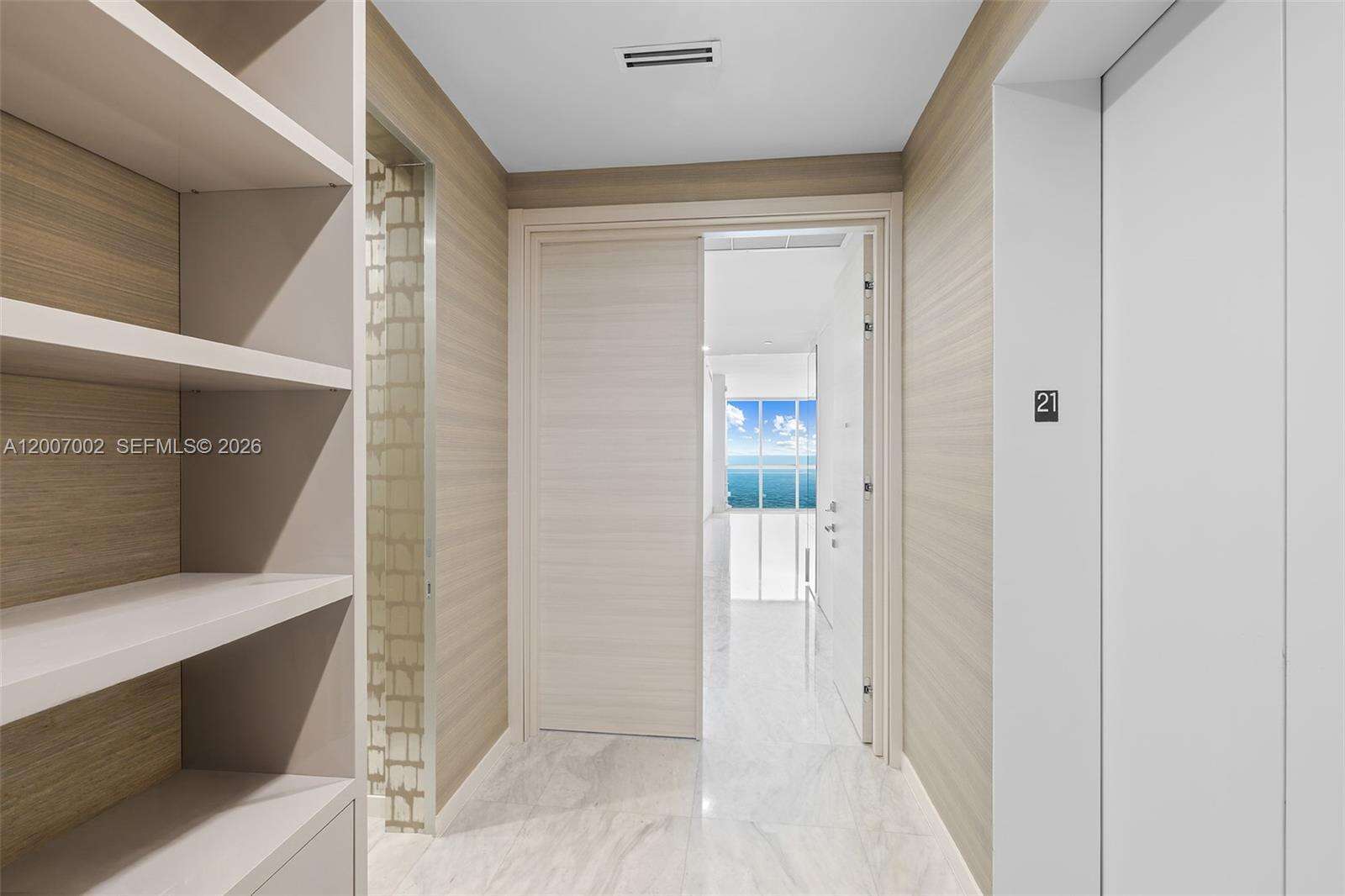 Continuum Unit #2107 | Picture 2