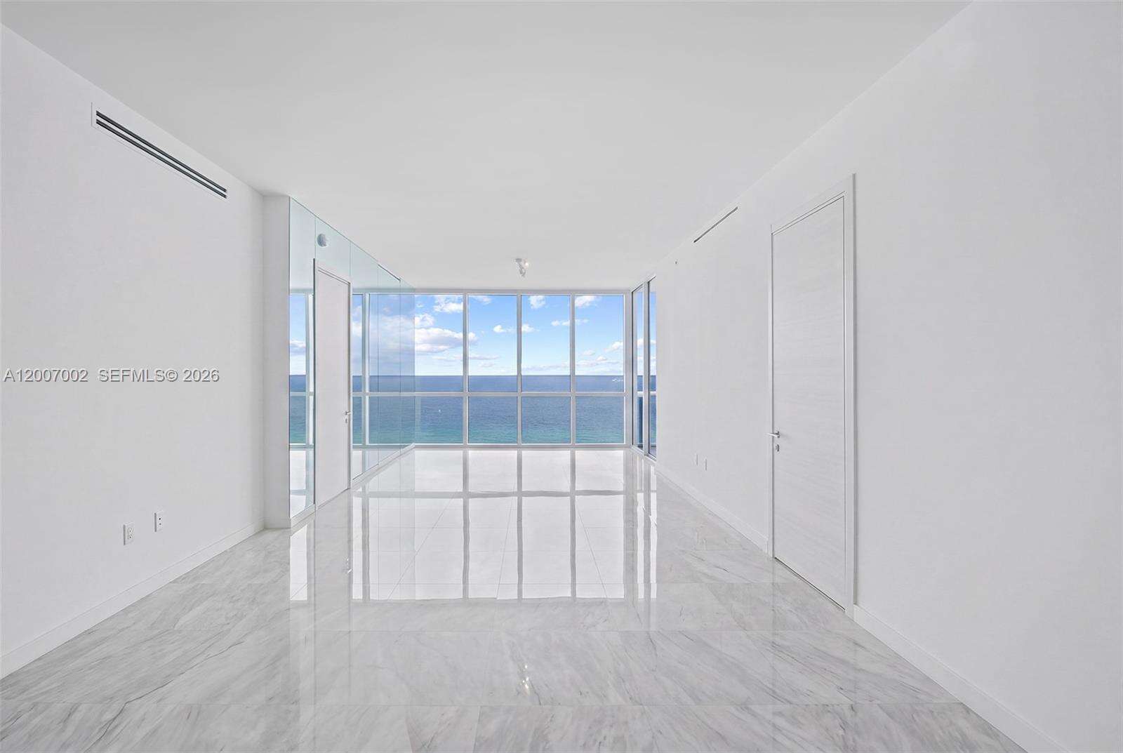 Continuum Unit #2107 | Picture 15