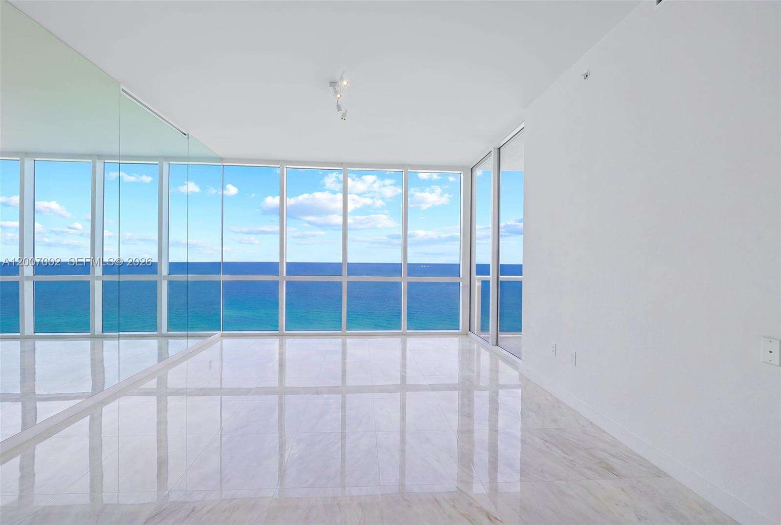 Continuum Unit #2107 | Picture 10